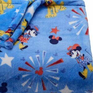 Disney Cowboy Mickey Minnie Pluto Americana Oversized Supersoft Throw Blanket